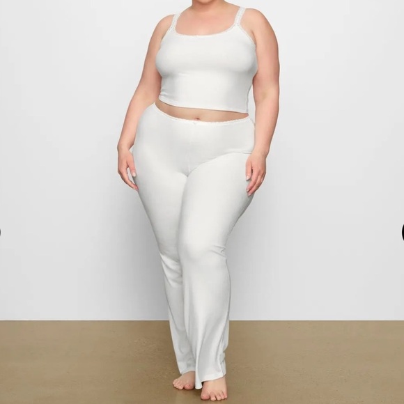 SKIMS Other - Skims Soft Lounge Lace Pants | Color: Marble | NEW/NWT!!💎💜